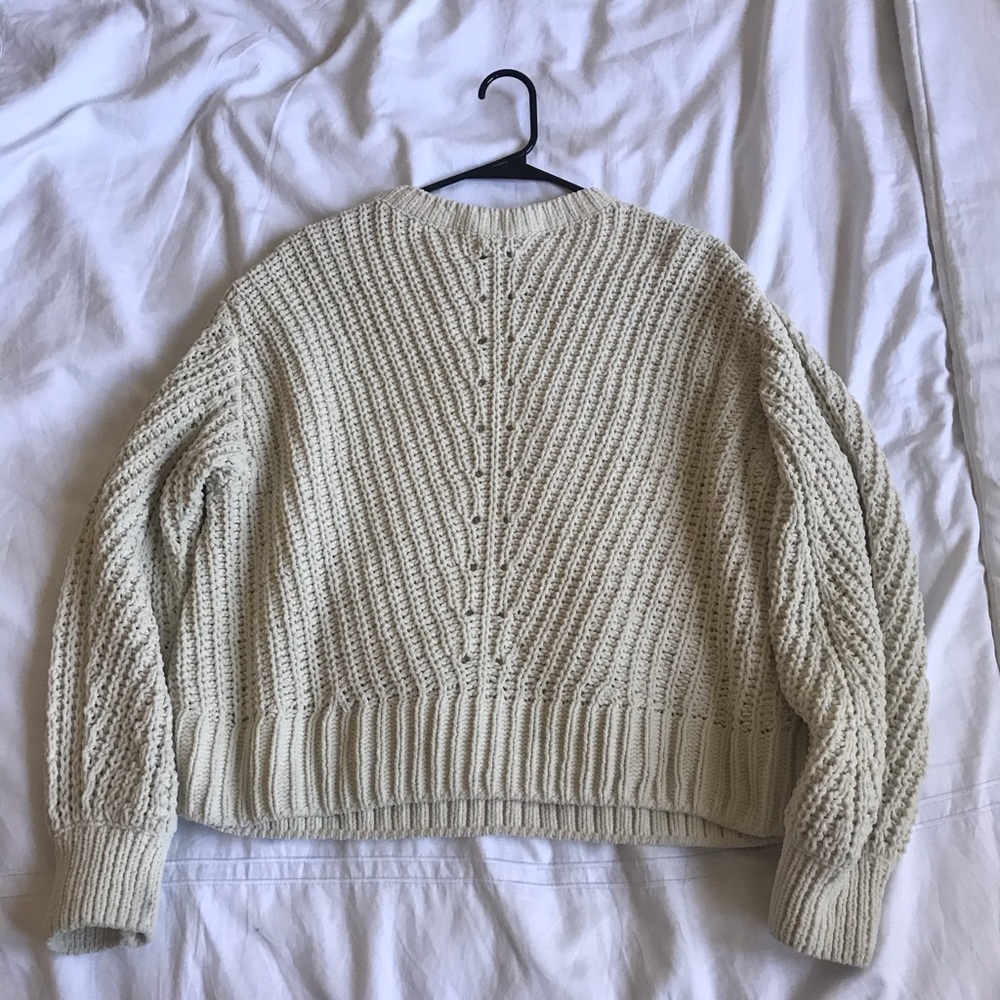 H&M White Sweater